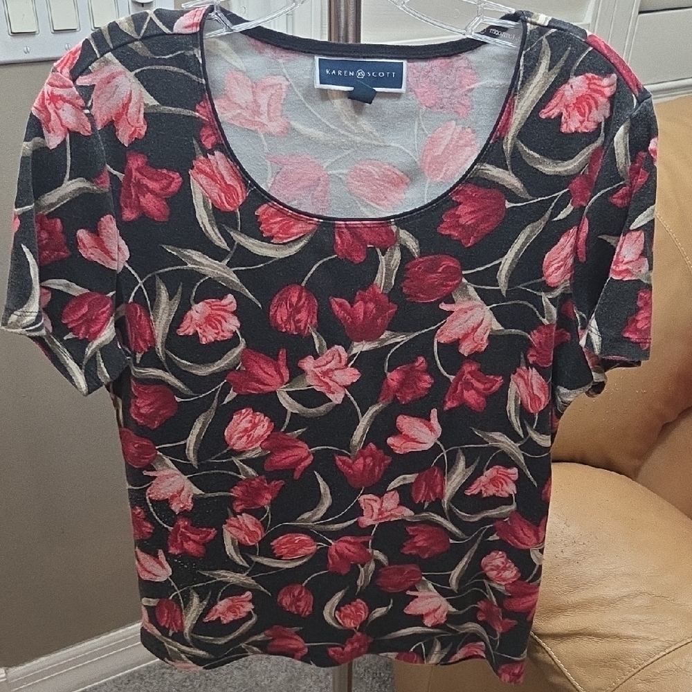 Karen Scott Women's Floral Top - Black and Red